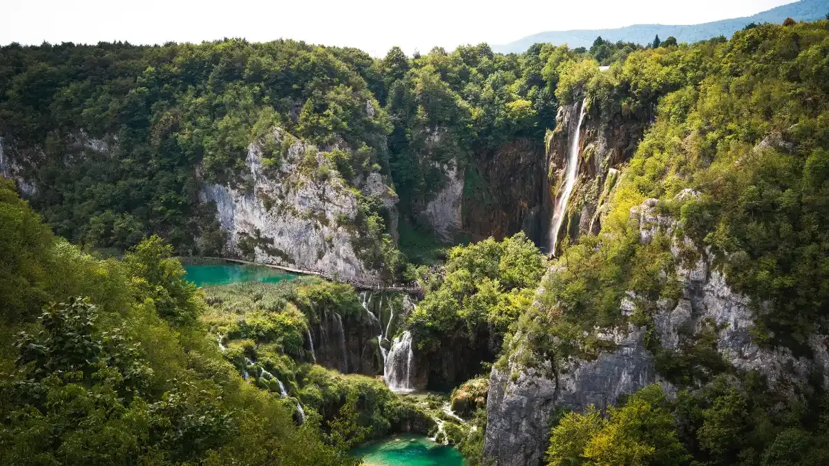 La Gran Cascada (Veliki Slap) de 78 metros en los Lagos de Plitvice, la más alta del parque