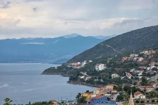 Bahía de Kvarner en Croacia con islas y aguas cristalinas del Adriático